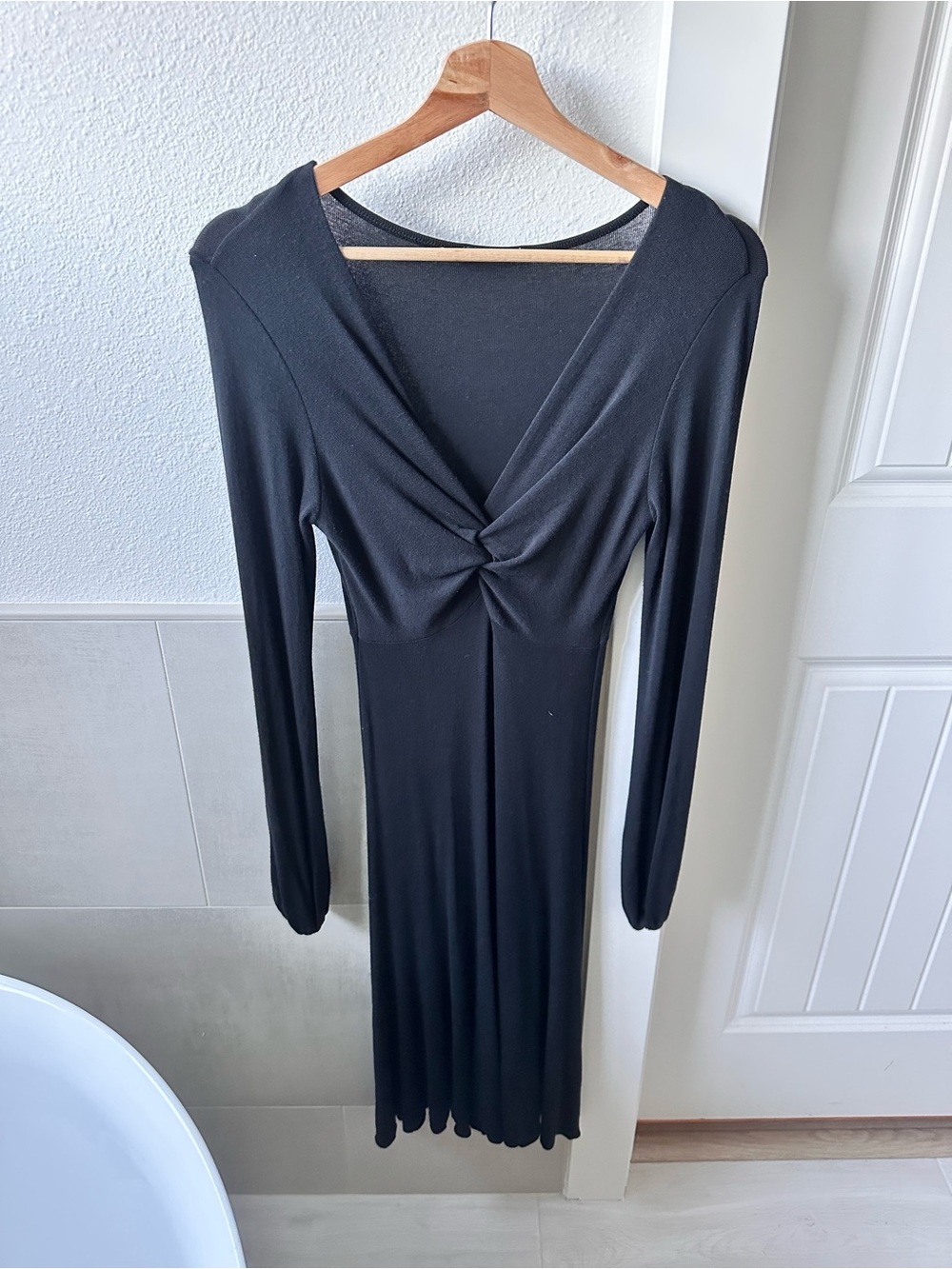 Sisley Black Long Sleeve Twist-Front Midi Dress